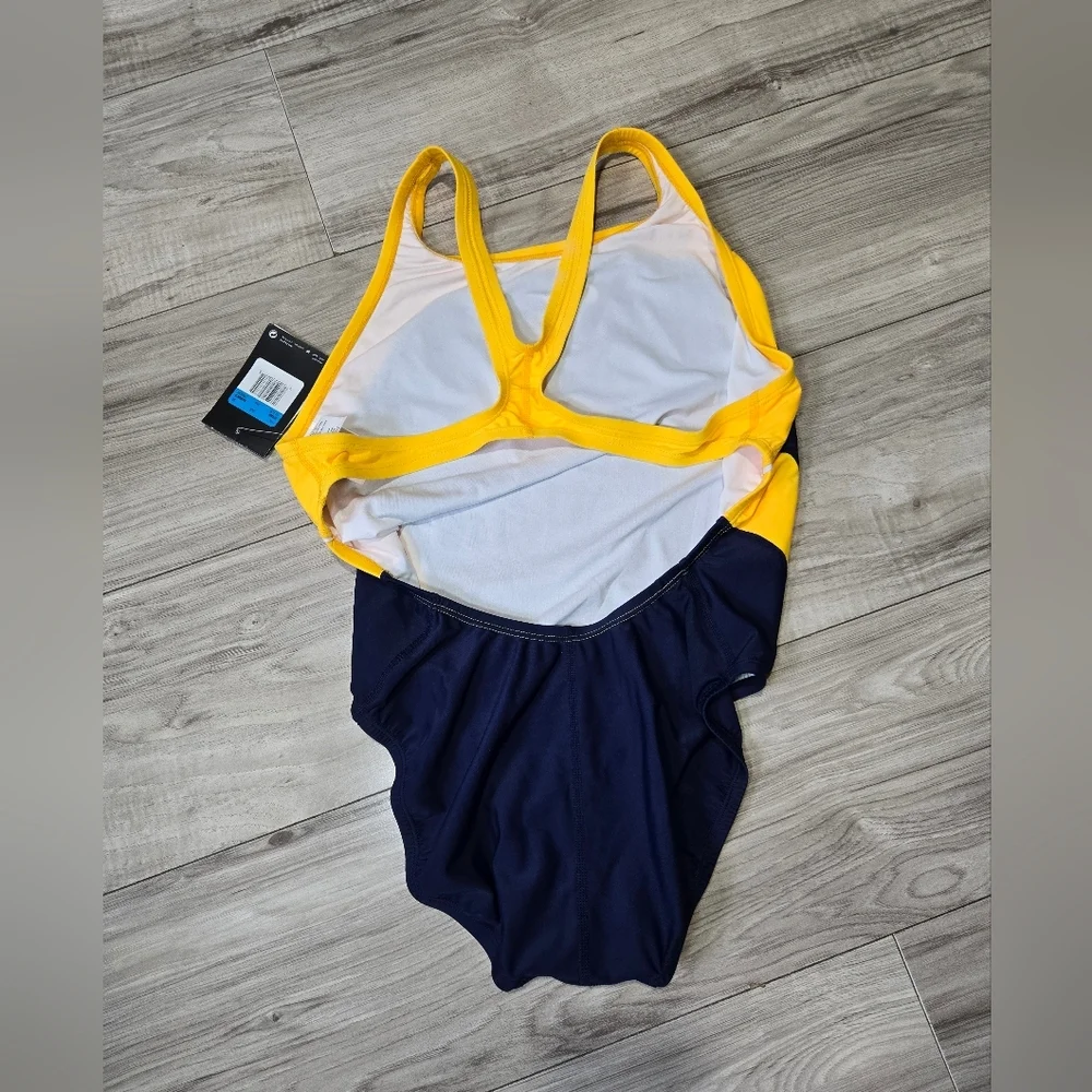 Nike Women's Swimsuit- Size 10 - Picture 3 of 5